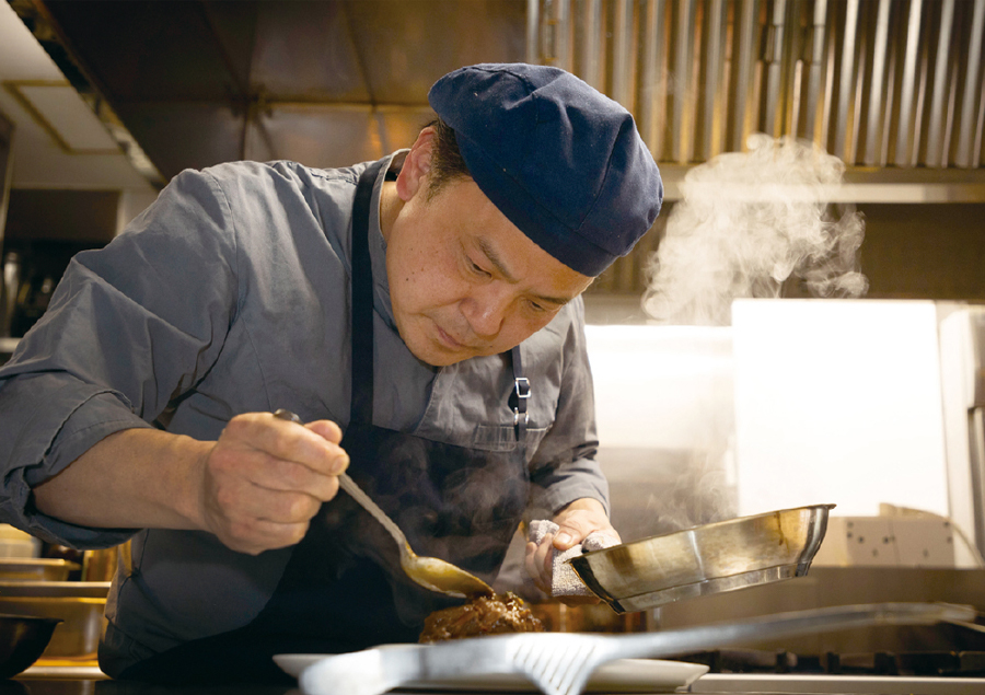 【熊本】デートにもおすすめ！コース料理が味わえる人気のレストラン「restaurant KAWAZOE」のシェフ