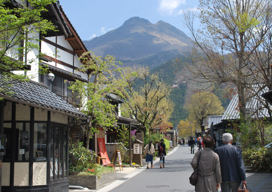 【由布院】今注目のおすすめ観光スポット&グルメ7選！「湯の坪街道」