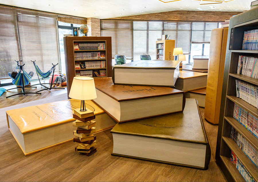 アイランドナガサキ）の楽しみ方③「BOOK＆岩盤TERRACE」