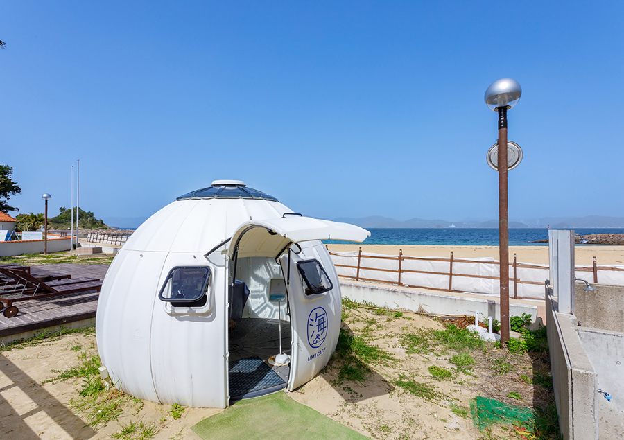 i+Land nagasaki（アイランドナガサキ）の楽しみ方④「海カフェ：外観」