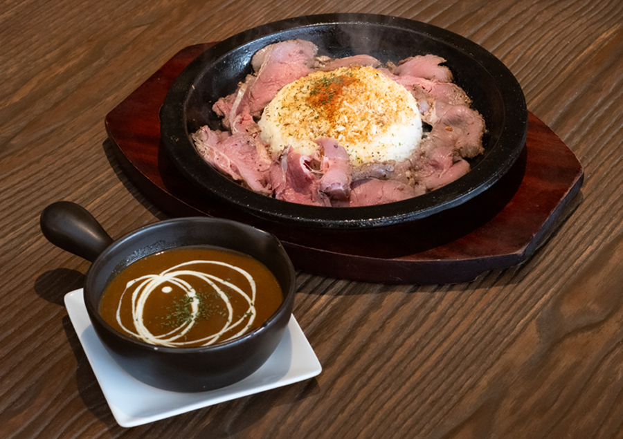 北九州・門司港レトロおしゃれスポット6選「ミツバチカレー」：焼きカレー