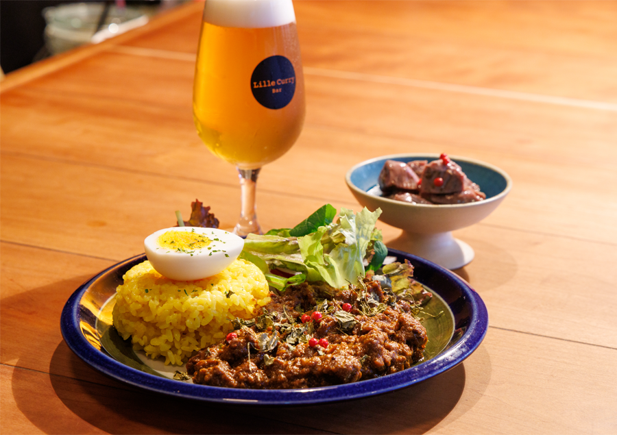 コスパ最強！福岡のおしゃれ立ち飲み5選♪「Lille Curry Bar」