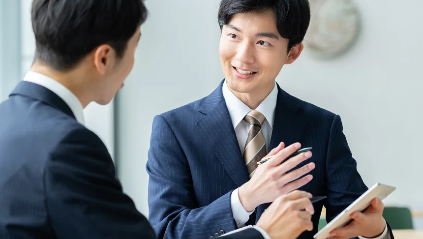 営業部の仕事イメージ写真